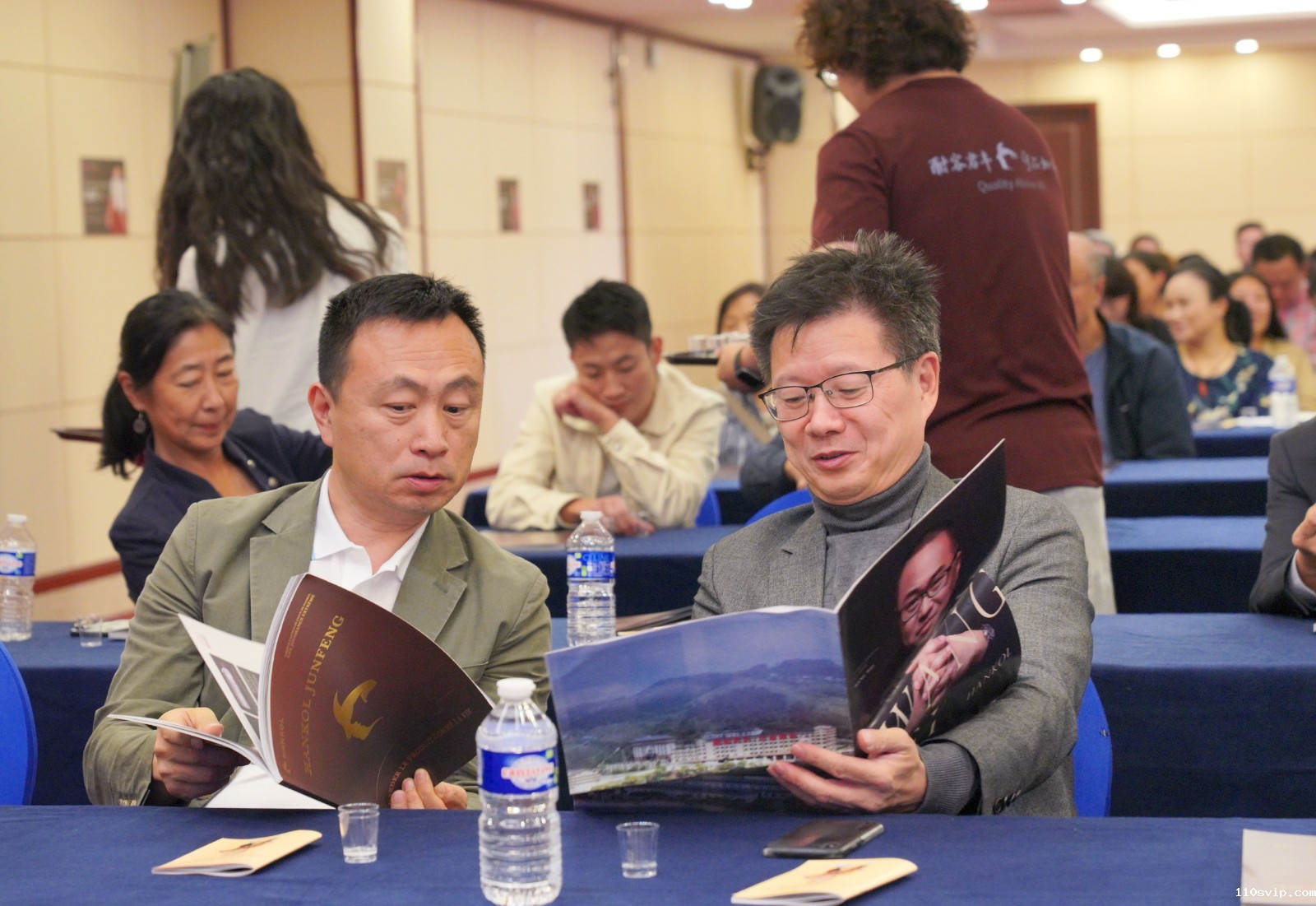 1695792399205006354.jpg 4.jpg